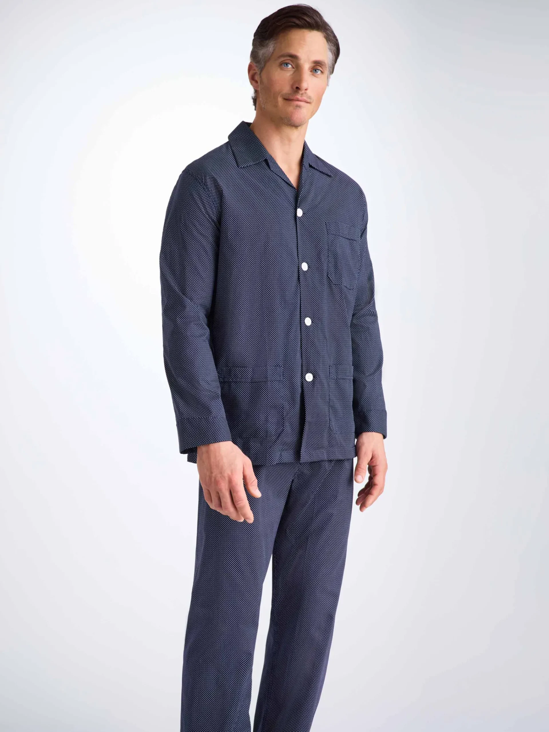 classic-fit-pyjamas-Kwpjyiwv-7.webp Derek Rose Long Pyjamas|View All>Classic Fit Pyjamas Navy Blue