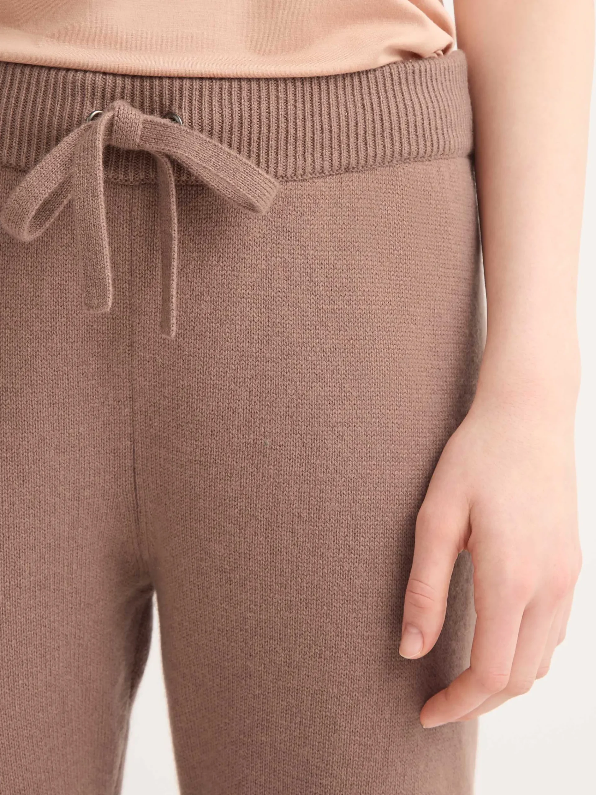 cuffed-track-pants-QYutLNJj-3.webp Derek Rose Trousers|View All>Cuffed Track Pants Rosewood