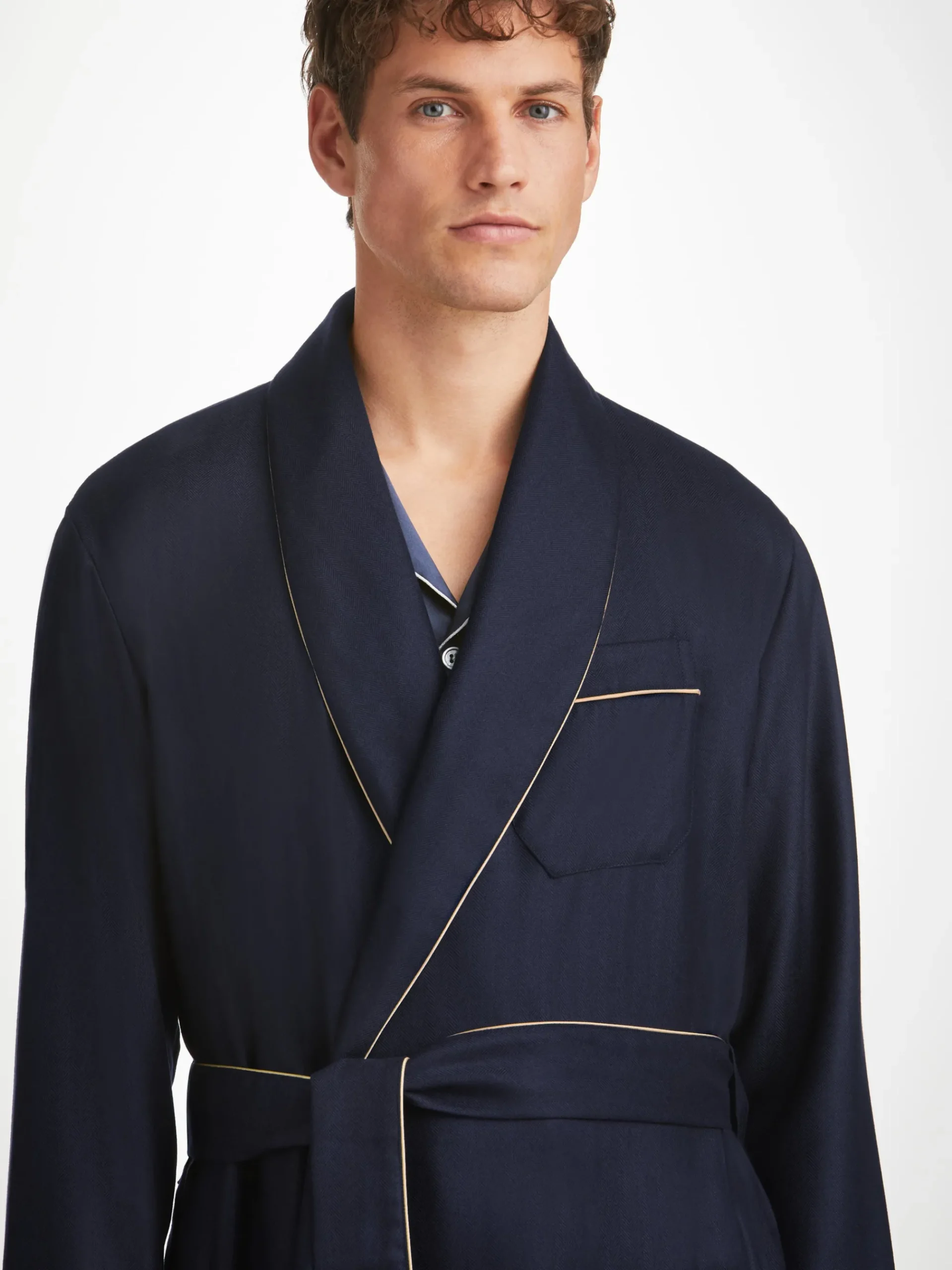 dressing-gown-CdkWfcJg-6.webp Derek Rose Dressing Gowns|View All>Dressing Gown Navy Blue