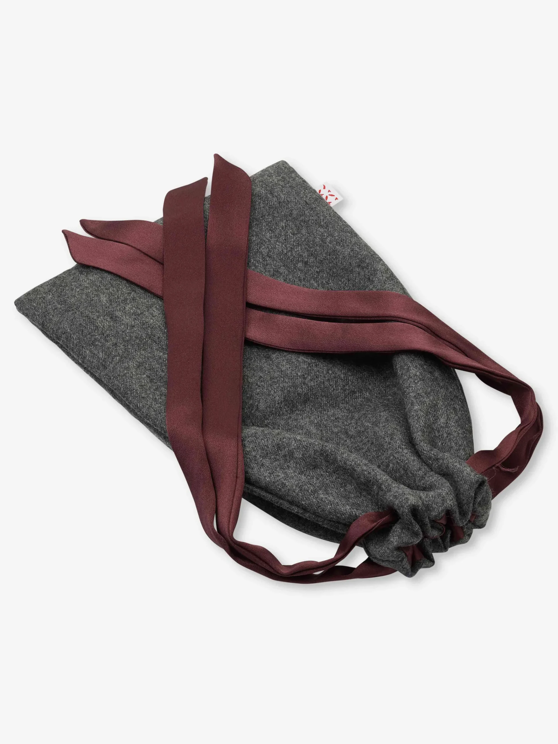 eye-mask-JqEkgwSx-5.webp Derek Rose View All|View All>Eye Mask Charcoal