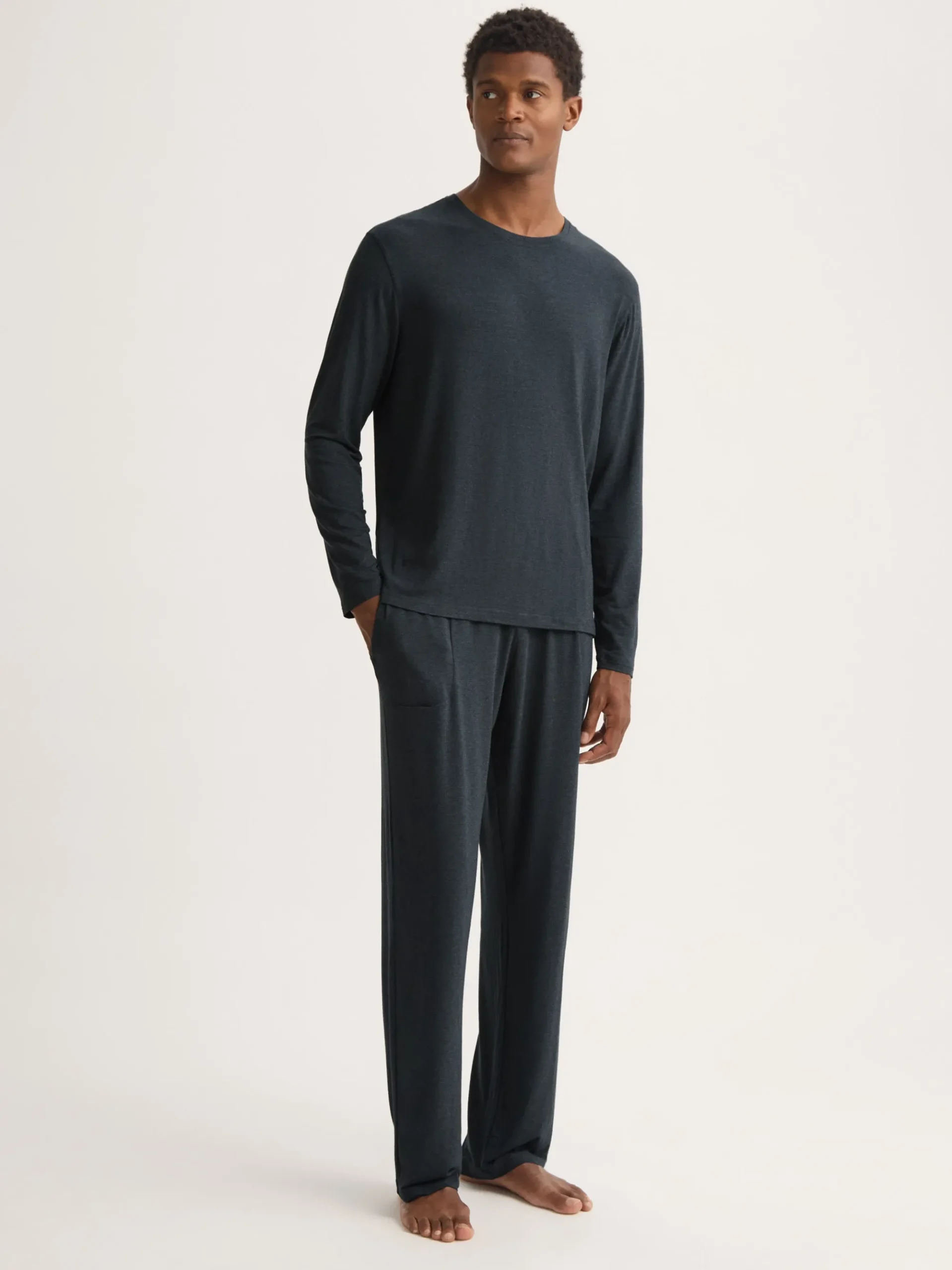 long-sleeve-t-shirt-bqBogYXt-2.webp Derek Rose Long Sleeve T-Shirts|View All>Long Sleeve T-Shirt Anthracite