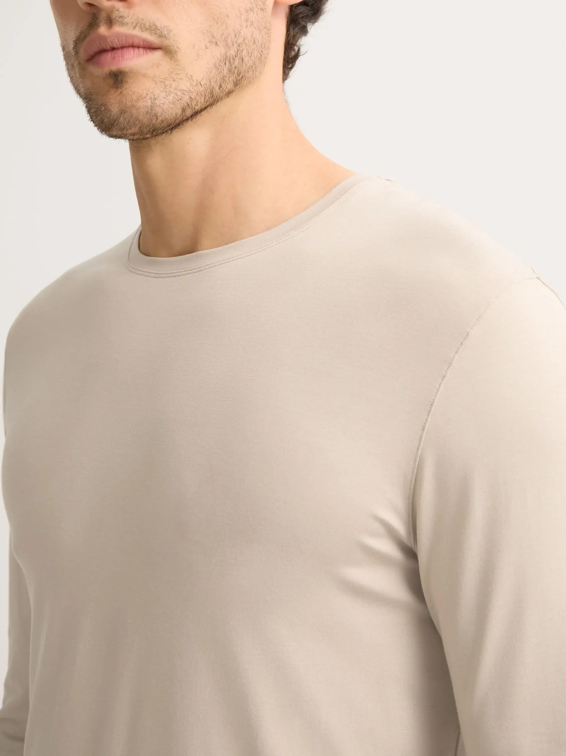 long-sleeve-t-shirt-fboadAZs-3.webp Derek Rose Long Sleeve T-Shirts|View All>Long Sleeve T-Shirt Light Stone