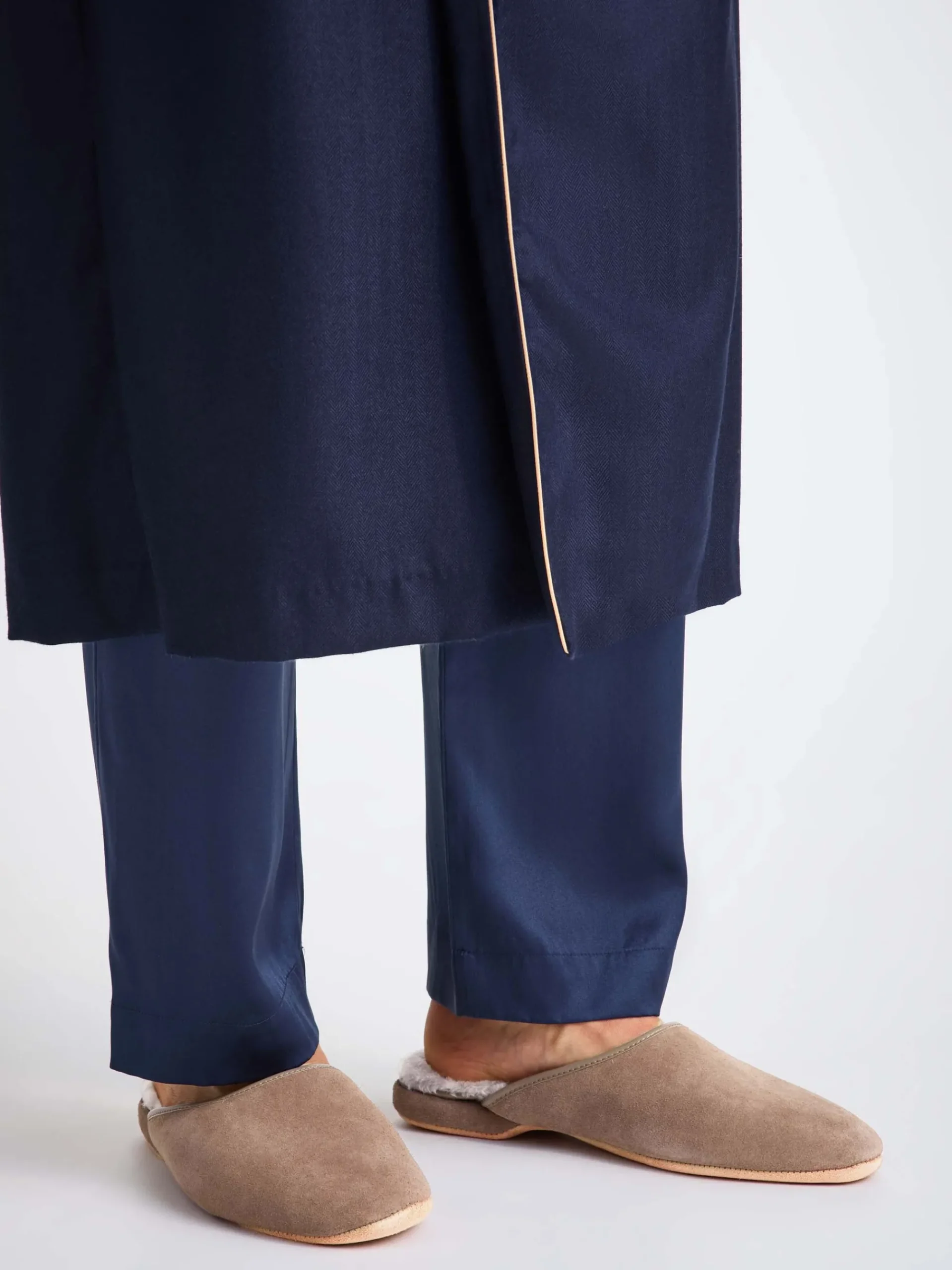 mule-slippers-pwSyMatc-3.webp Derek Rose View All|View All>Mule Slippers Beige