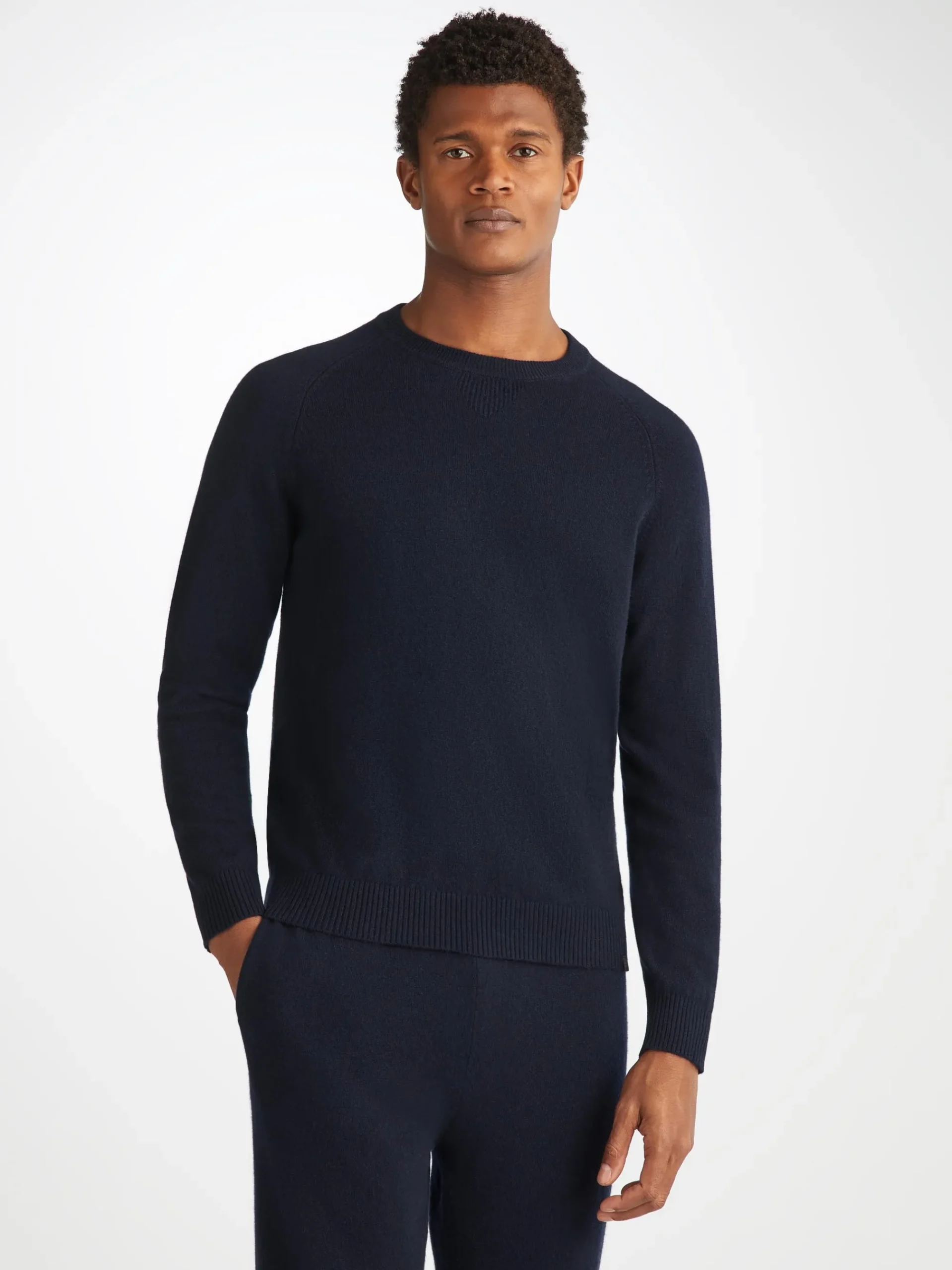 sweater-hiewhjoZ-7.webp Derek Rose Sweaters|View All>Sweater Navy Blue