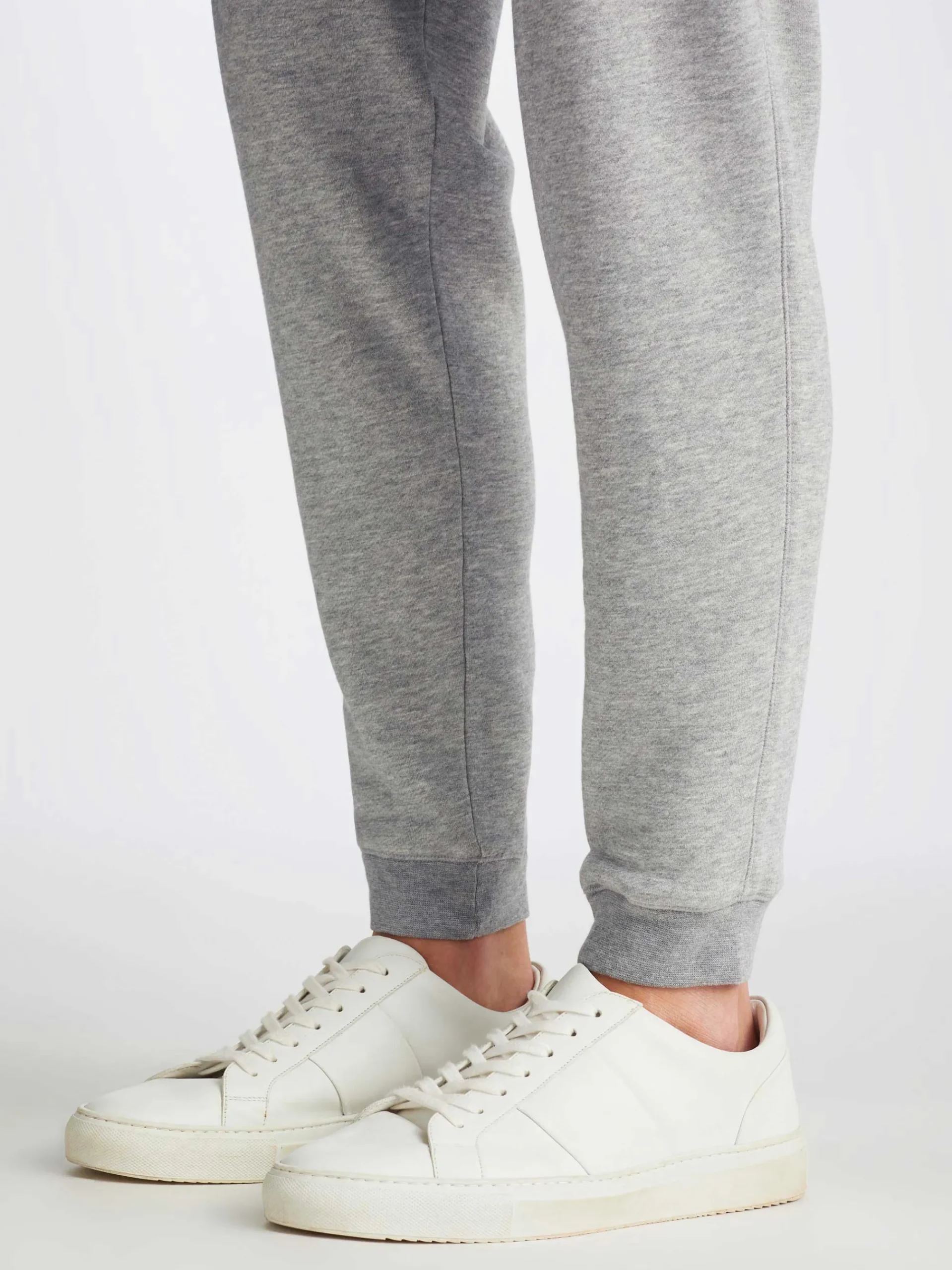 sweatshirt-and-sweatpants-set-VtYKVRfy-2.webp Derek Rose Sets|View All>Sweatshirt And Sweatpants Set Silver